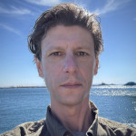 Peisert Headshot Ocean 300dpi